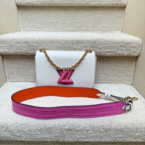 Louis Vuitton Twist MM Bag in white EPI Leather with Pink & Orange Accents - Picture 1 of 16